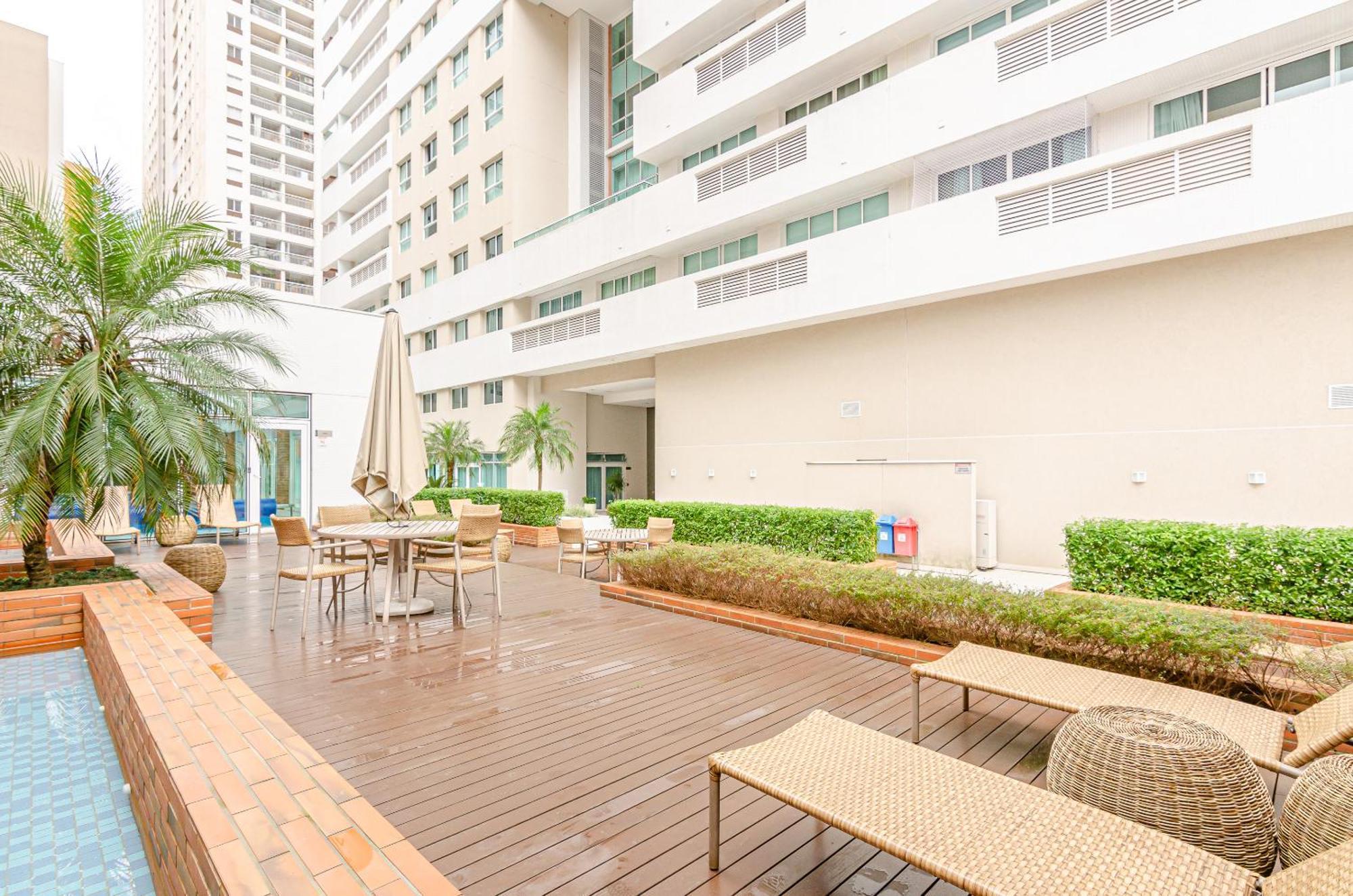 Lifespace Curitiba - Apartamentos Urooms Luaran gambar