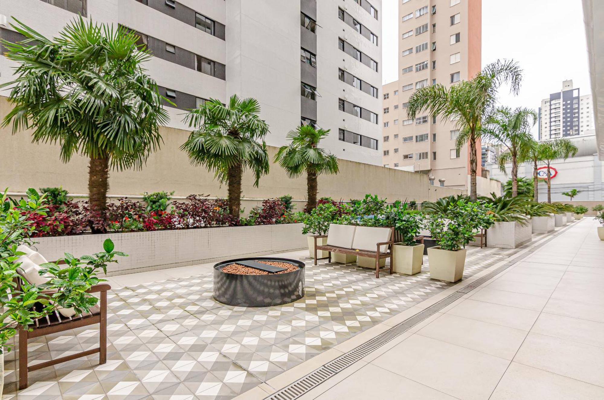 Lifespace Curitiba - Apartamentos Urooms Luaran gambar