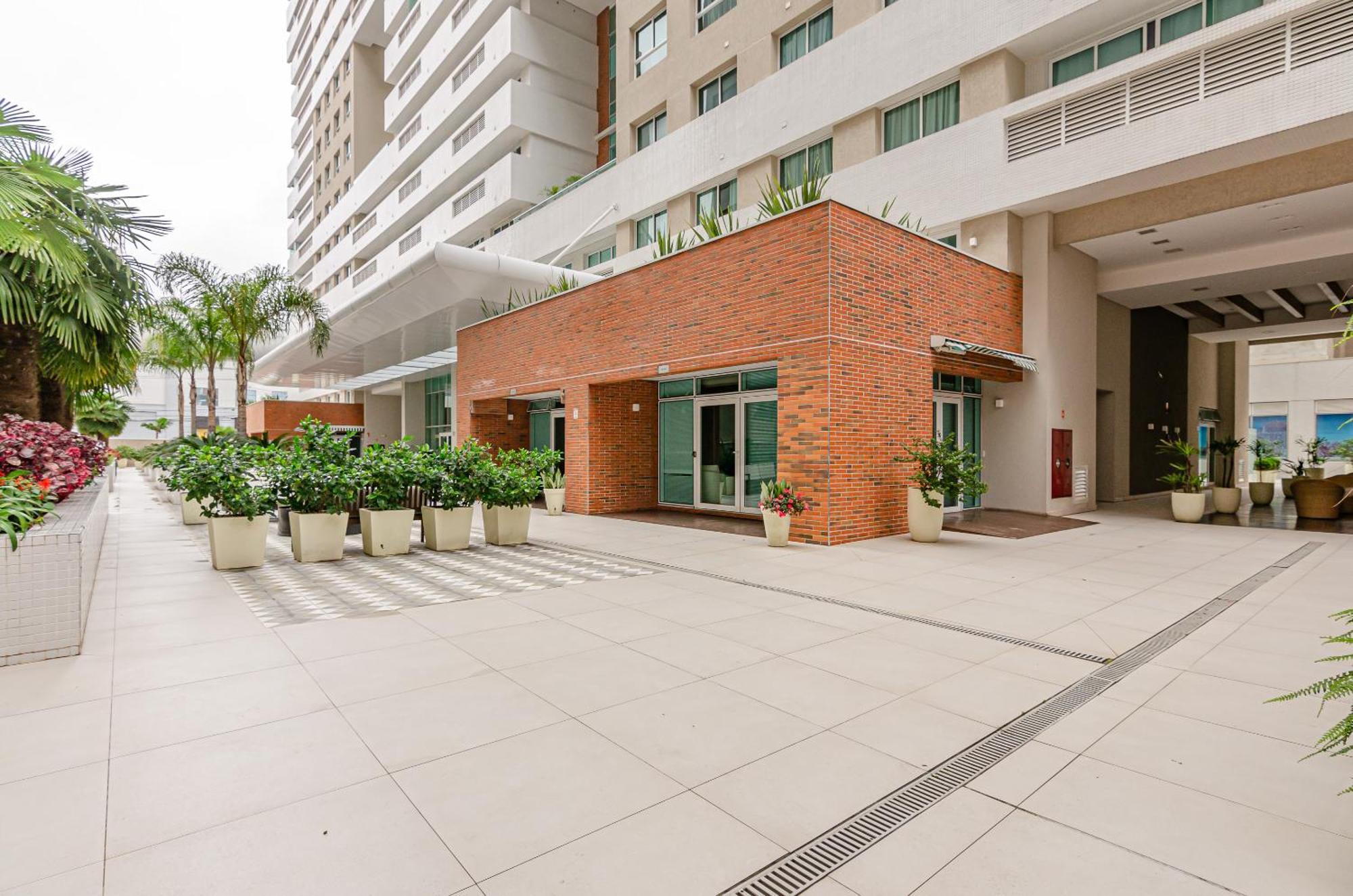 Lifespace Curitiba - Apartamentos Urooms Luaran gambar