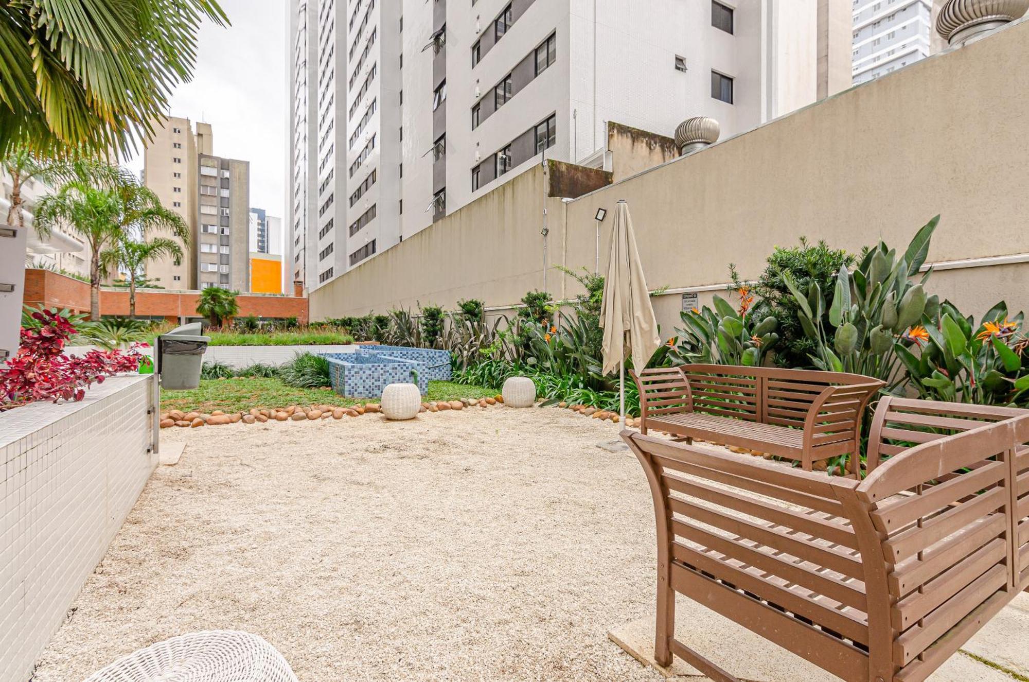 Lifespace Curitiba - Apartamentos Urooms Luaran gambar