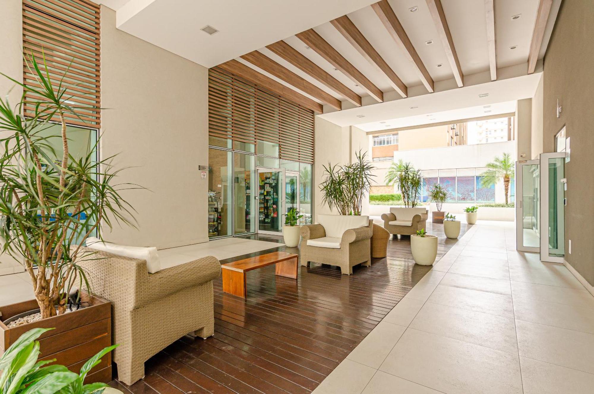 Lifespace Curitiba - Apartamentos Urooms Luaran gambar